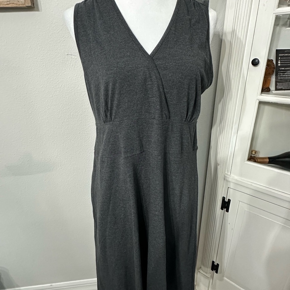Toad&Co Palmira Gray Sleeveless V-Neck Sheath Dress